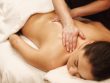 Pihentető masszázsban részesülő nő - Barocco Beauty Bar szépségszalon a XIII. kerületben