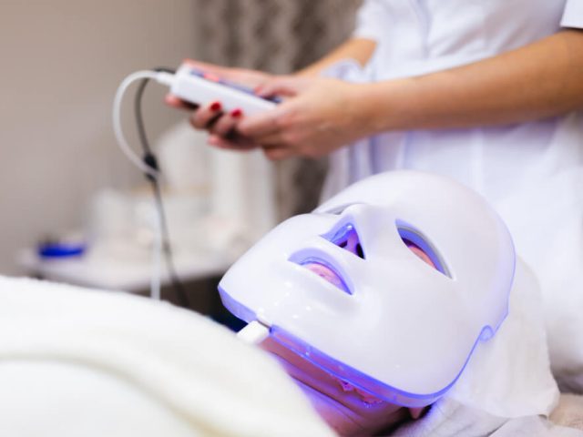 LED-maszk és amit tudni kell róla. Kozmetika a 13. kerületben | Barocco Beauty Bar szépségszalon 13. kerület